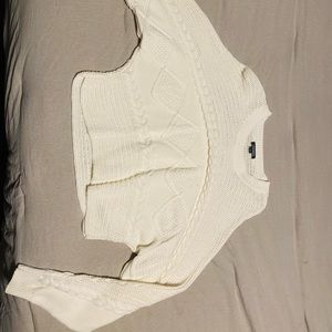 WILD FABLE// cropped sweater// Small